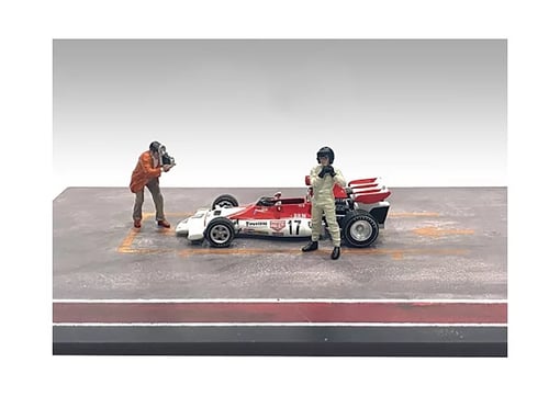 "Race Day" Diecast Figure Set for 1/43 Scale Models by American Diorama