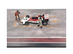 Alternative view of "Race Day" Diecast Figure Set for 1/43 Scale Models by American Diorama